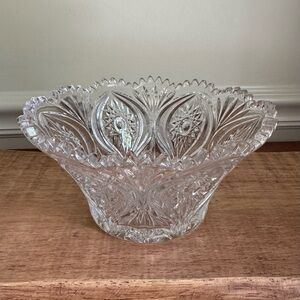 Vintage Nachtmann “Florenz” Sawtooth Rim 7” Diameter Crystal Bowl